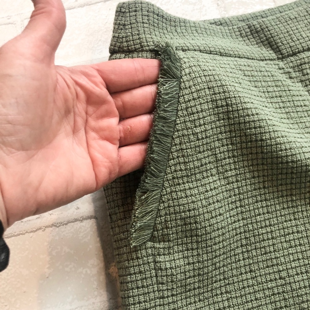 KAARI Blue Olive Green Textured Tweed Fringe Shorts Size 6